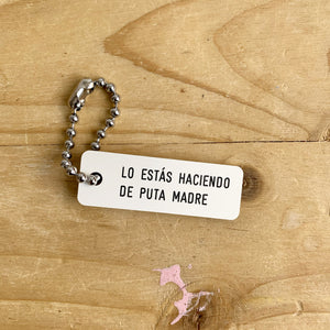 Llavero nihilista y de amor