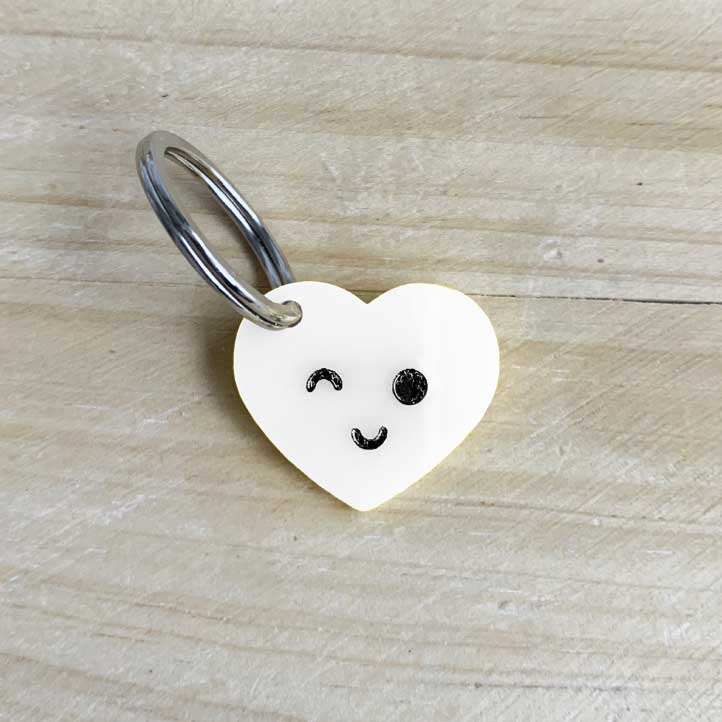 Chapas personalizadas para Mascotas - MODELO CORAZÓN