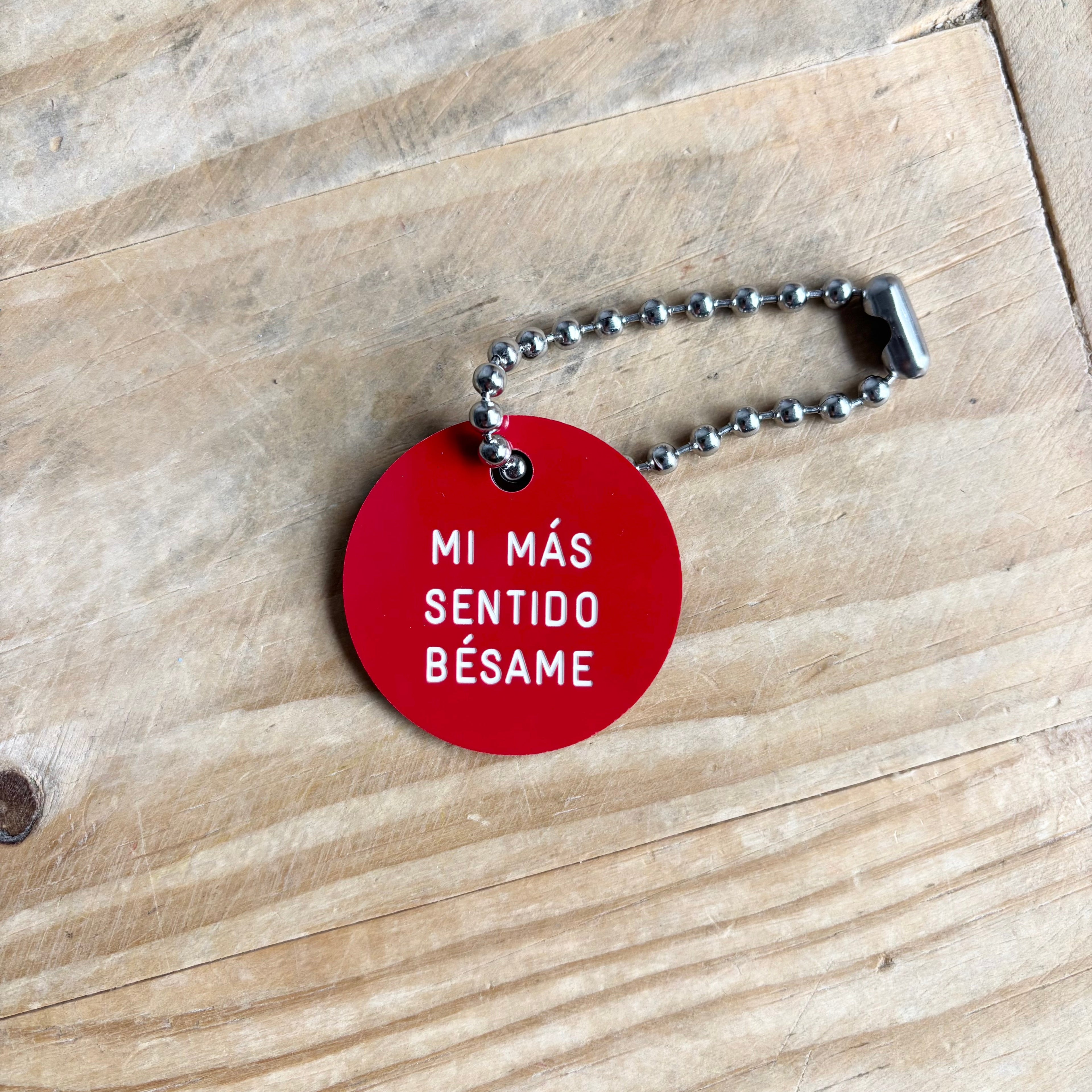 MI MÁS SENTIDO BÉSAME