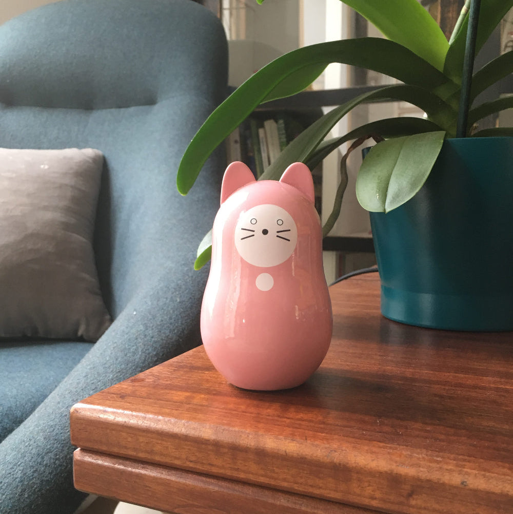 Daruma Neko Rosa Amor